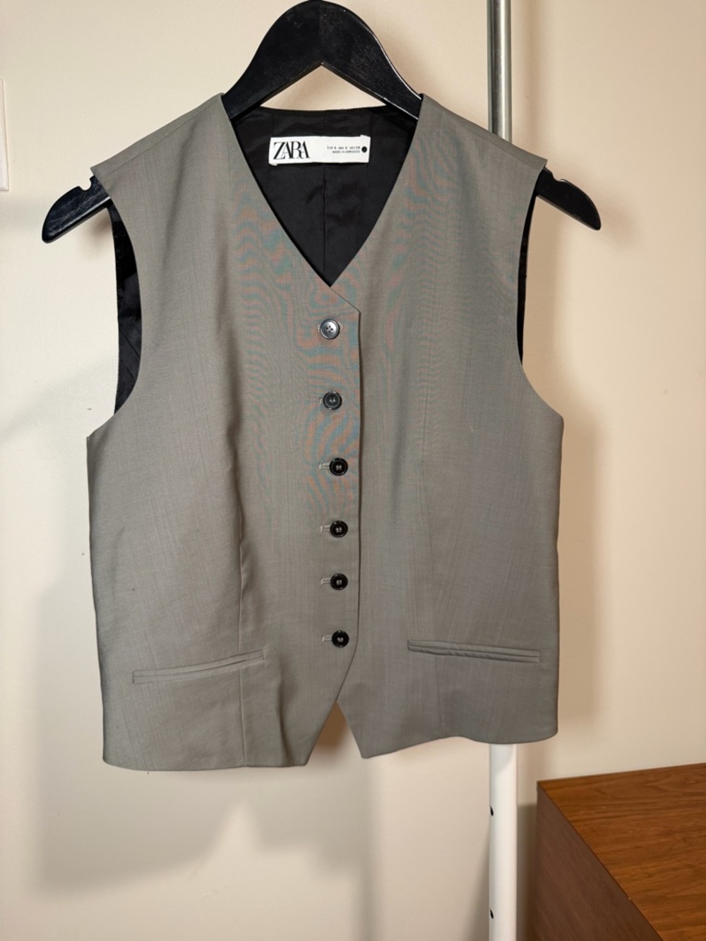 Zara Women’s Gray Tailored Vest